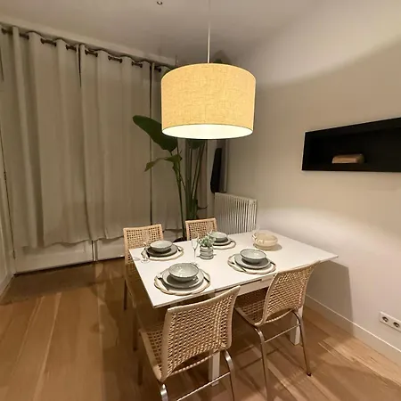 Center 1br Modern In *