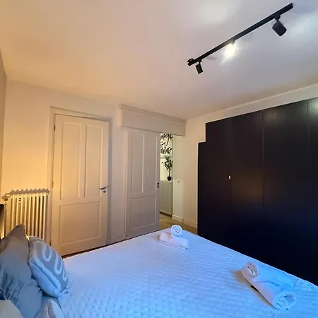 Center 1br Modern In Apartment